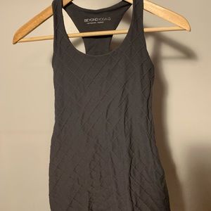 Beyond yoga gray workout top